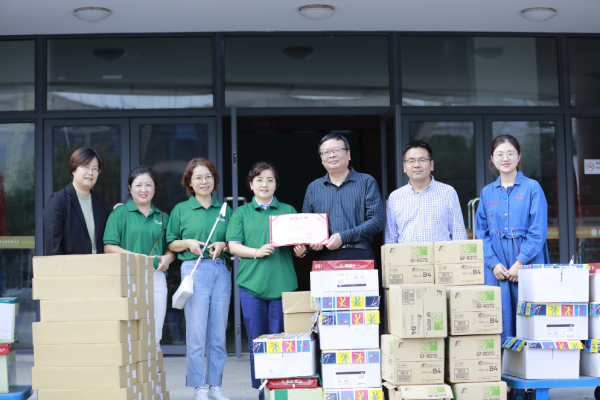 佳能蘇州再次走進蘇州市金閶實驗中學開展捐贈測試用紙活動